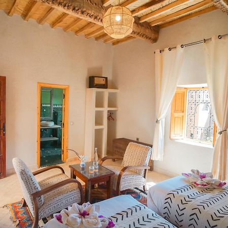 Kasbah Hnini Hotel Igdaoun Exterior photo