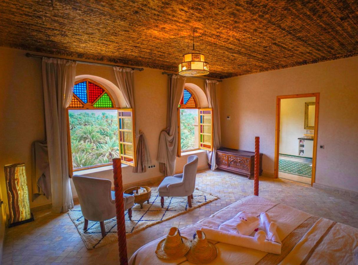 Kasbah Hnini Hotel Igdaoun Exterior photo